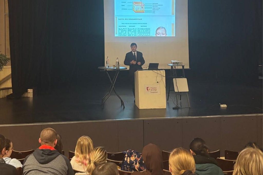 Fabrice Fontanel à la conférence de l'esthétique pour infirmière à HEPL